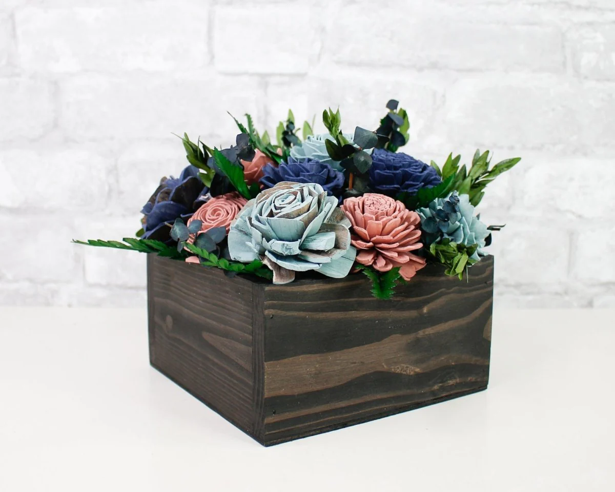 Lincoln Bay Centerpiece* - Image 2