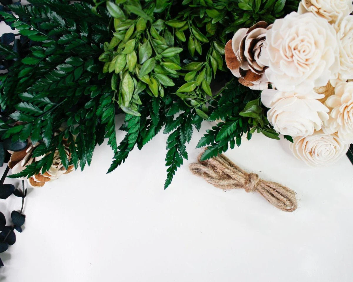 Lincoln Bay Mini Bouquet - Image 10