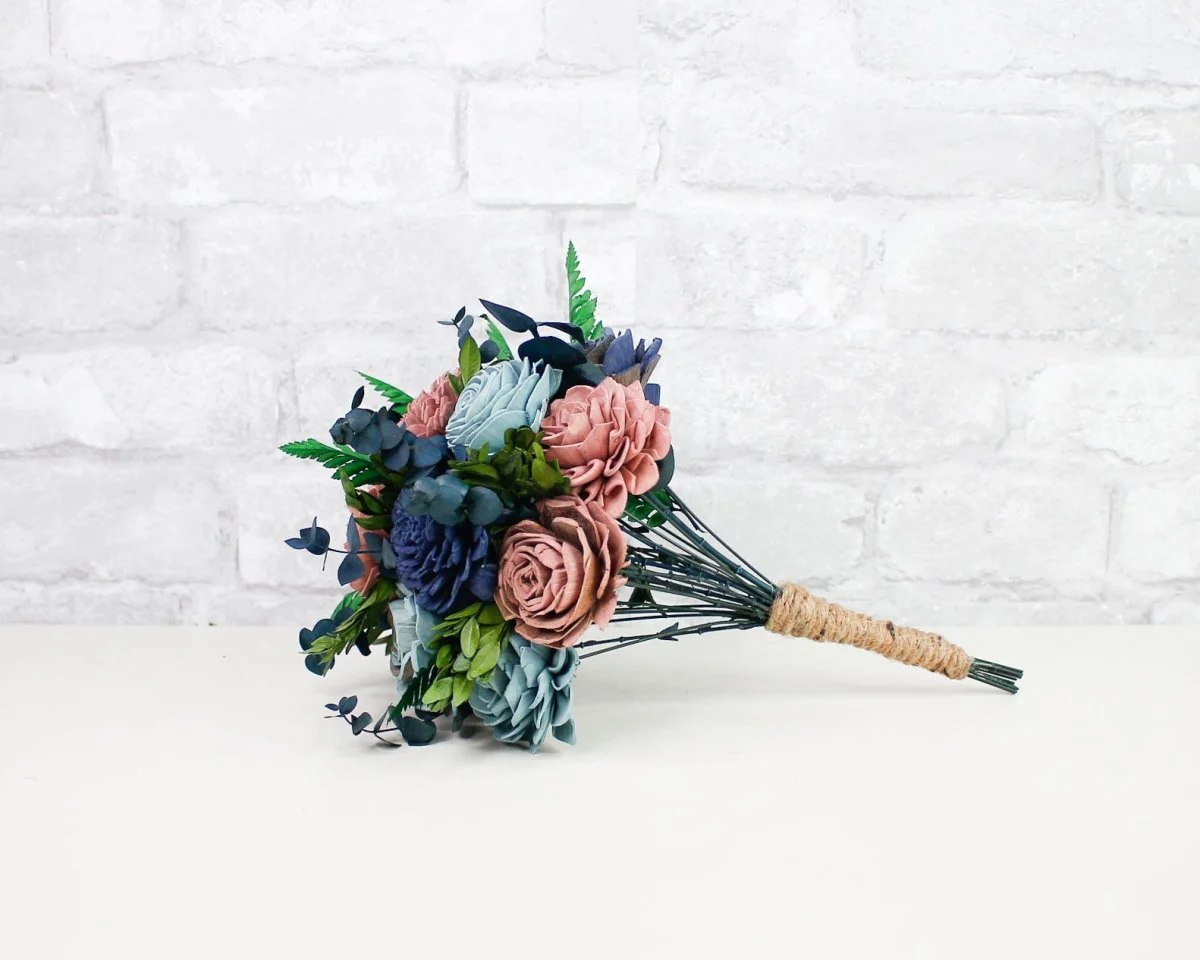 Lincoln Bay Mini Bouquet - Image 3